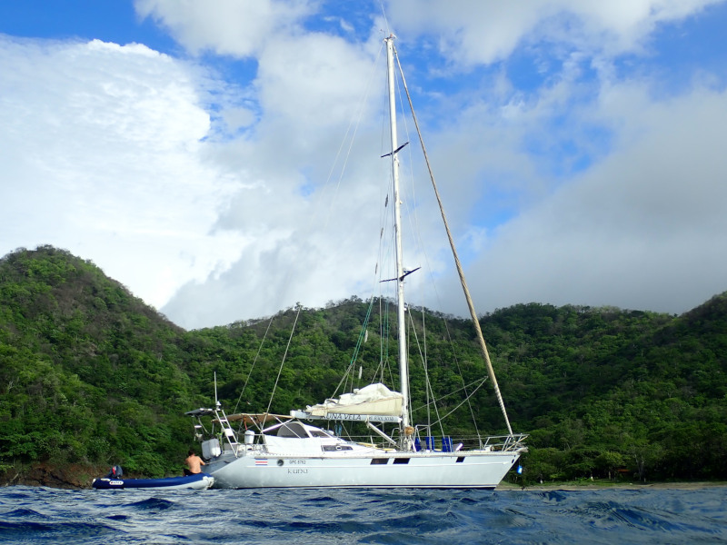 Sailing Papagayo