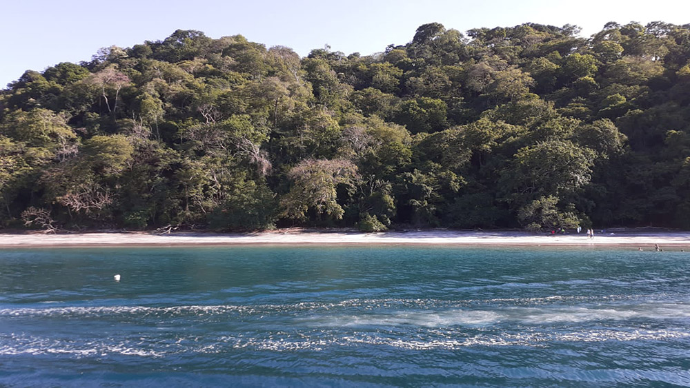 Sailing secluded beaches Guanacaste