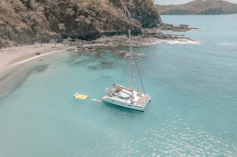 Waldorf Papagayo private sailing