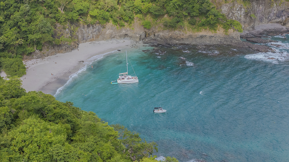 Flamingo Catamaran Charter